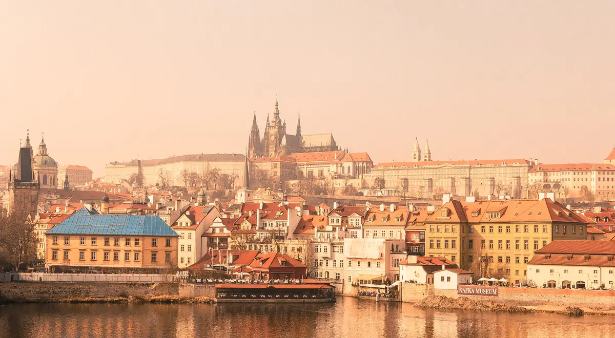 Prague Castle in the background of the Danube River